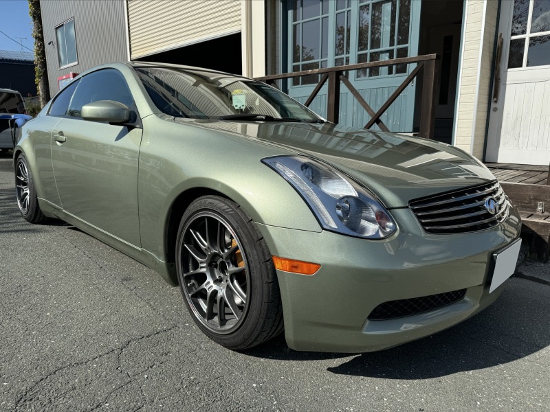 日産 スカイラインを黒からミレニアムジェイドメタリックに全塗装を